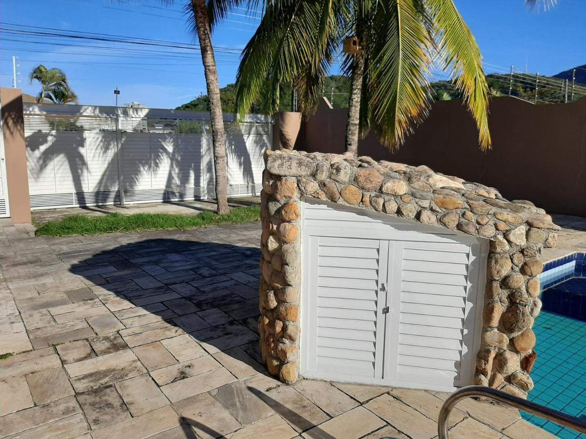 הוילה קרגואטטובה Casa Com Piscina Na Martim De Sa מראה חיצוני תמונה