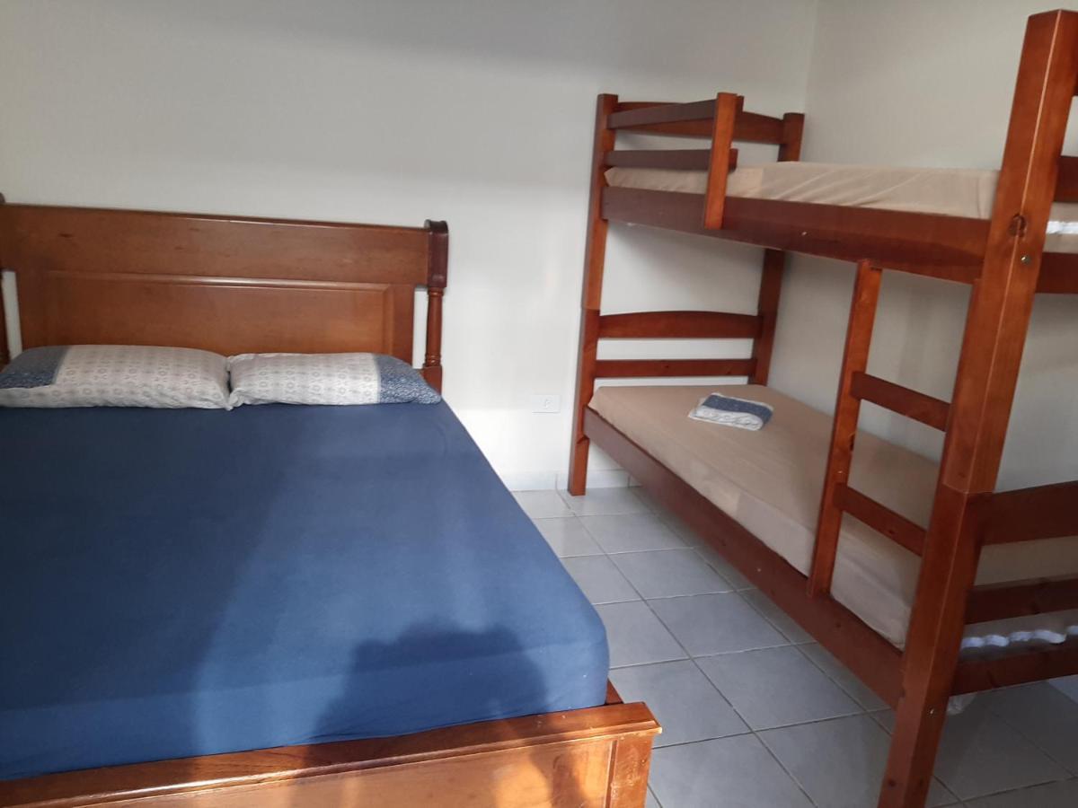 הוילה קרגואטטובה Casa Com Piscina Na Martim De Sa מראה חיצוני תמונה