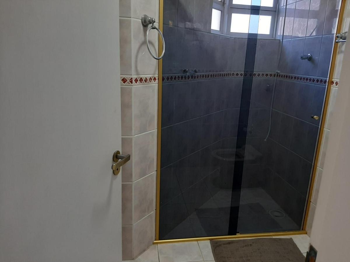 הוילה קרגואטטובה Casa Com Piscina Na Martim De Sa מראה חיצוני תמונה